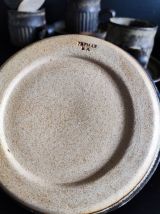 4 tasses avec sous-tasses