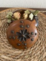 Bonbonnière en bois art populaire.