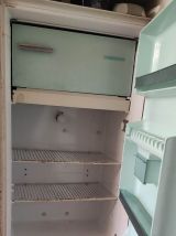 Réfrigérateur marque "frigidaire" année 60 en état de marche