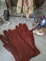 Paire de gants en cuir 