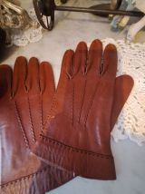 Paire de gants en cuir 