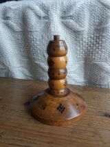 Pied de lampe en bois tourné artisanal