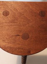tabouret tripode en bois