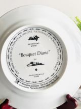 Assiette en porcelaine du château d’Anet «  Bouquet Diane » 