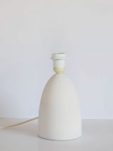 Petite lampe avec pied en céramique finition mate et abat-jo