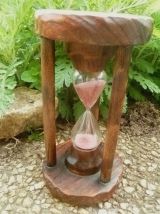 sablier en bois  , vintage