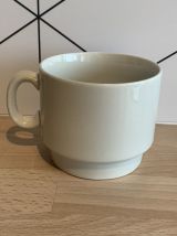 Charmante tasse à thé en porcelaine