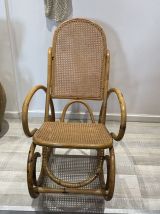 Rocking chair en rotin et cannage