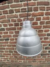 Lampe industrielle 