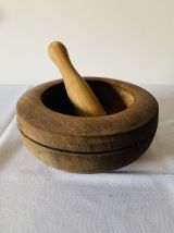 Mortier et pilon en bois 