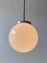 ANCIENNE SUSPENSION RONDE 18 CM EN OPALINE VINTAGE 