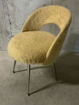 Chaise en moumoute années 70