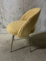 Chaise en moumoute années 70