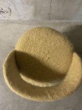 Chaise en moumoute années 70