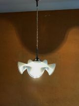 Suspension Opaline à festons