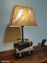 Lampe à poser artisanale recyclage livres