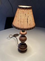 Lampe de chevet en bois
