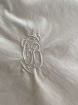 Taie d oreiller de trousseau en coton monogramme CB.
