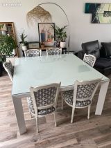 Table carrée aluminium monobloc