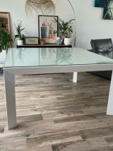 Table carrée aluminium monobloc