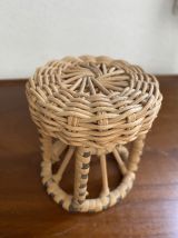 Petit salon rotin pour poupees annees 70.