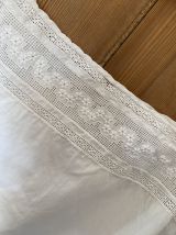Haut femme ancien coton blanc et dentelle.