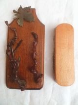 brosse  a vetement , vintage  avec support