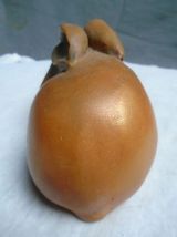 sculpture d'un petit lapin ,terre cuite patinée pièce unique