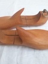 embauchoirs  en bois 
