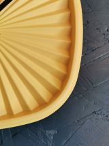 Horloge pendule murale vintage silencieuse Tupperware jaune