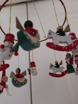 Mobile couronne de suspensions ornements bois noël vintage