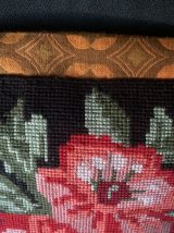 Housse de coussin années 70 en canevas