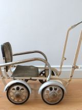 Poussette rétro années 50