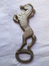 decapsuleur  cheval  metal argenté , vintage