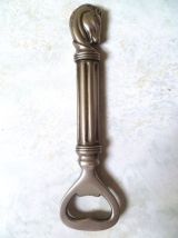 Décapsuleur tete cheval sur colonne , vintage