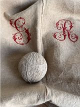 Ancien drap en chanvre avec monogramme