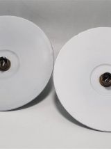 Paire d'appliques en tôle émaillée