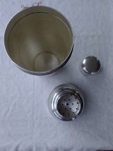 Shaker anglais en métal argenté 