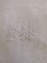 Paire beaux torchons fil de coton damassé monogramme BM.