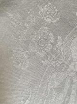 Nappe ancienne en fil de coton damassé  monogramme SL.