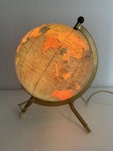 Globe vintage 1967 terrestre Taride tripode doré verre mappe