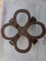 Dessous de plat fer a cheval 