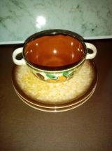 Bol et ses deux soucoupes