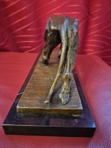 Oeuvre : Statue en bronze Bugatti