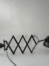 ANCIENNE LAMPE APPLIQUE ACCORDEON « KAISER IDELL » BAUHAUS