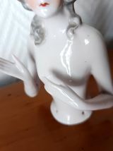 Demi figurine Marie-Antoinette porcelaine allemande 