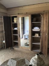 Armoire art déco, bois massif et miroir biseauté 