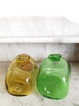 Deux pots en verre bullé Biot 