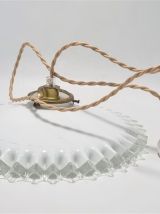 Suspension en opaline