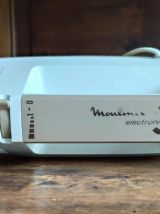 Batteur Major electronic Moulinex (modèle 680)